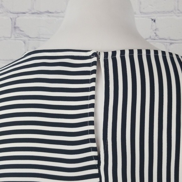 Express black and white striped top size XS - Picture 5 of 7